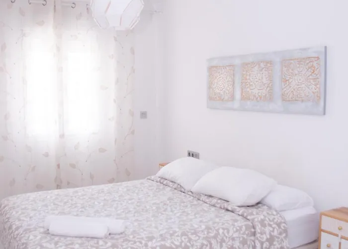 Torremolinos, Parking Gratis Y Terraza