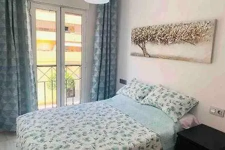 Torremolinos, Parking Gratis Y Terraza