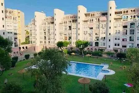 아파트 Moderno Con Piscina Y Aparcamiento 토레몰리노스