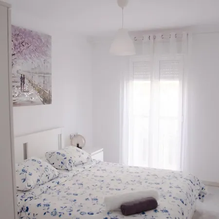 Moderno Con Piscina Y Aparcamiento Apartamento *