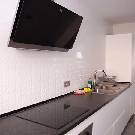 Apartman Moderno Con Piscina Y Aparcamiento *