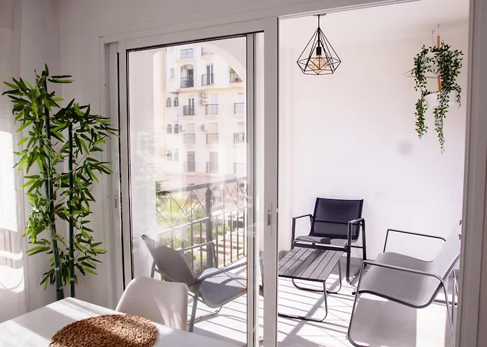 Apartament Moderno Con Piscina Y Aparcamiento