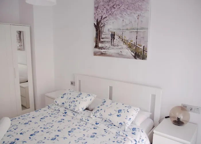 Moderno Con Piscina Y Aparcamiento Torremolinos